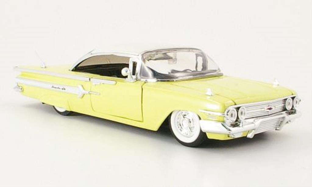 Chevrolet Impala 1/24 Jada Toys pastellyellow/white 1960 diecast model cars