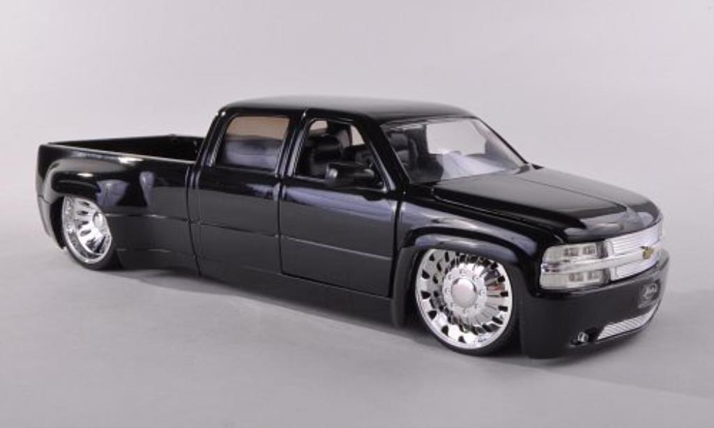 Chevrolet Silverado 1/24 Jada Toys Dooley black 1999 diecast model cars