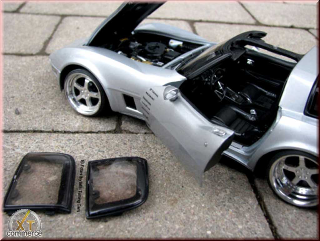 Chevrolet Corvette Coupe C3 grey jantes alu 18 et 19 pouces 1982 1/18 Welly