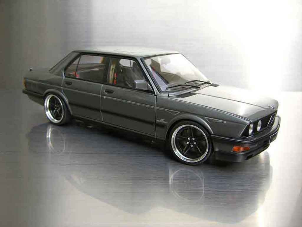 Bmw M5 E28 1/18 Autoart E28 ac schnitzer diecast model cars