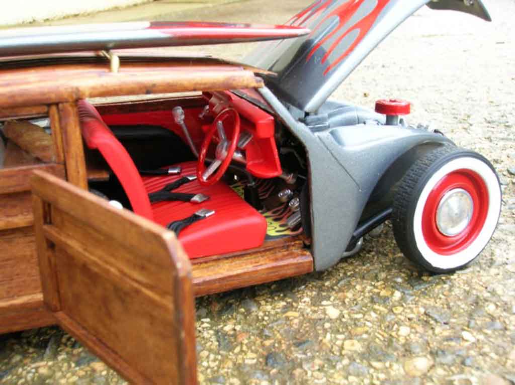Citroen 2CV Berline woody the wooden horse hot rod 1/18 Solido