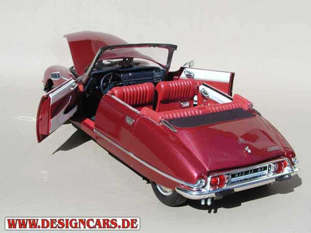 Citroen DS 21 cabriolet 4 portes red lucifer 1/18 Norev