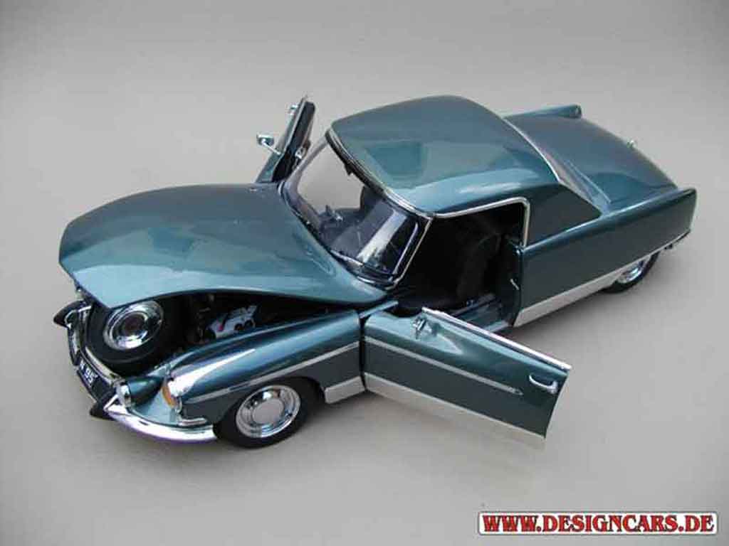 Citroen DS 19 henri chapron coupe le dandy 1/18 Sun Star