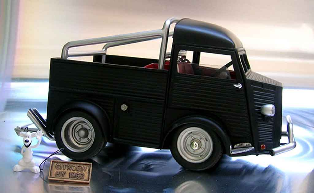 Citroen HY Fourgonnette 1952 1/18 Solido