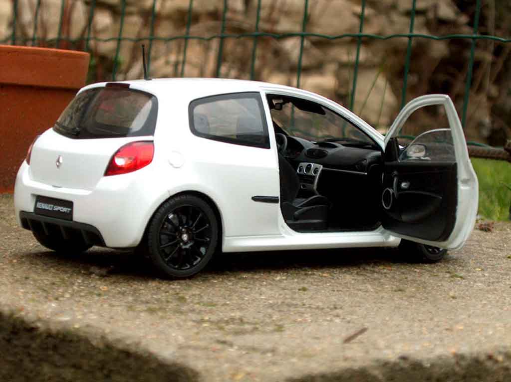 Renault Clio 3 RS wsr 1/18 Solido