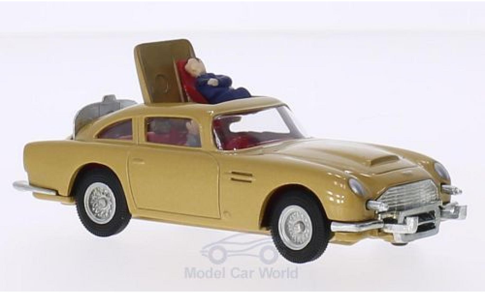 Aston Martin DB5 1/0 Corgi gold RHD James Bond mit 2 Figuren und Funktionen ca. 10 cm lang diecast model cars