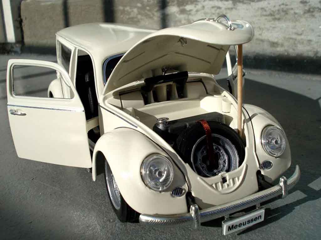 Volkswagen Kafer Base cox 1956 fourgonette meeussen 1/18 Burago