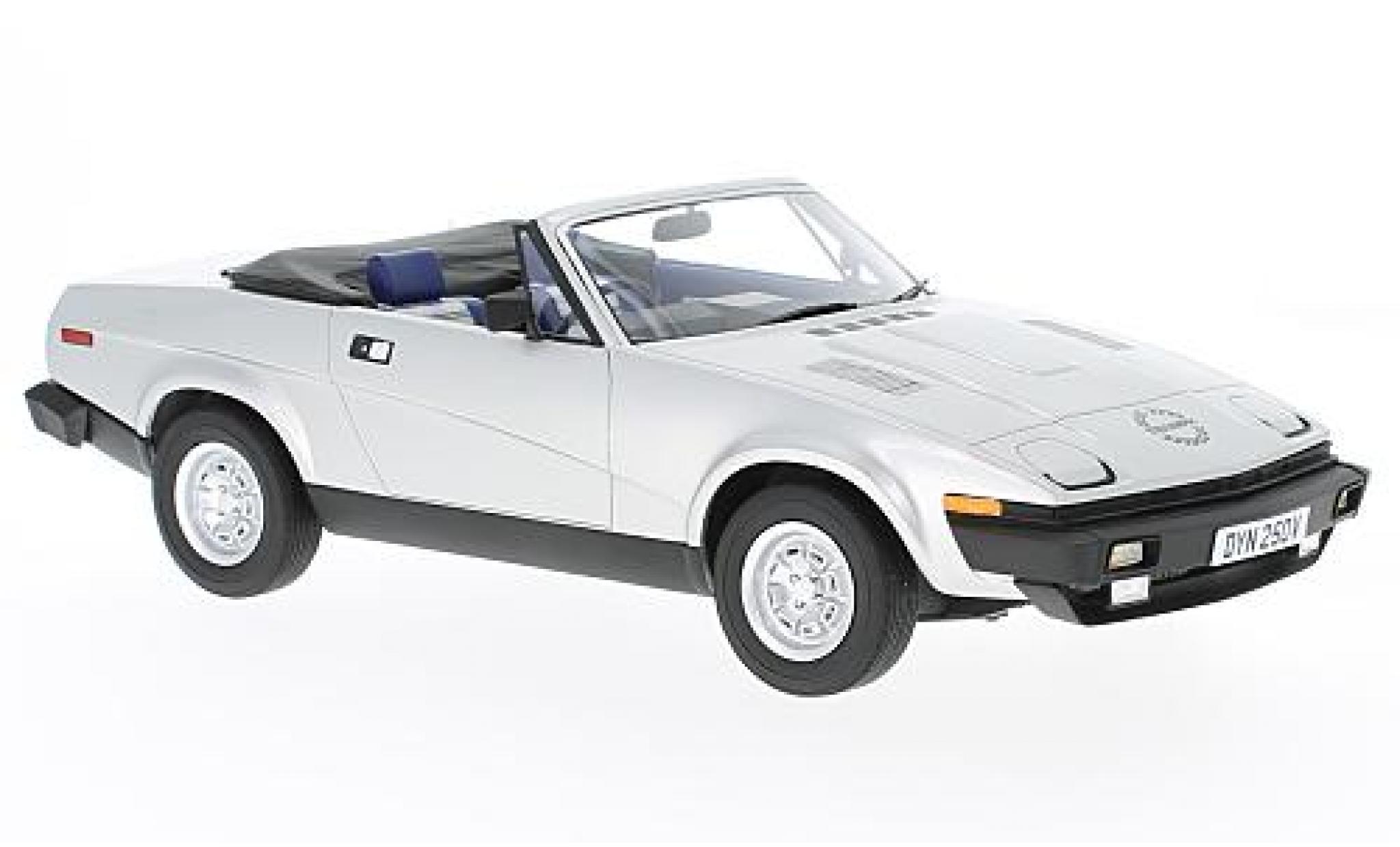 Triumph TR7 1/18 Cult Scale Models DHC d RHD 1980 diecast model cars
