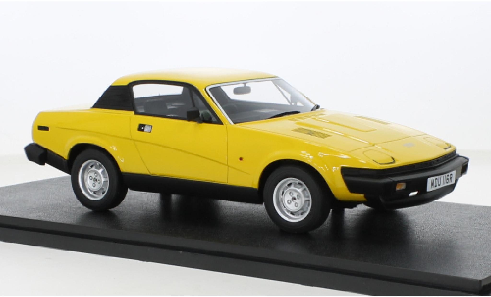 Triumph TR7 1/18 Cult Scale Models yellow RHD 1980 diecast model cars