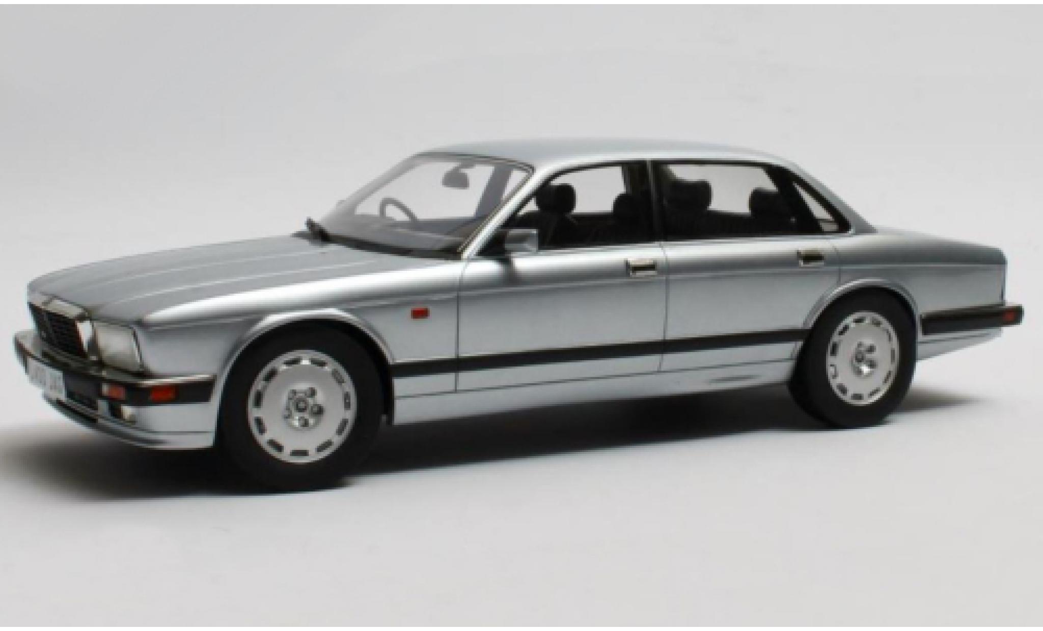 Jaguar XJ 1/18 Cult Scale Models R (40) grey RHD 1990 diecast model cars