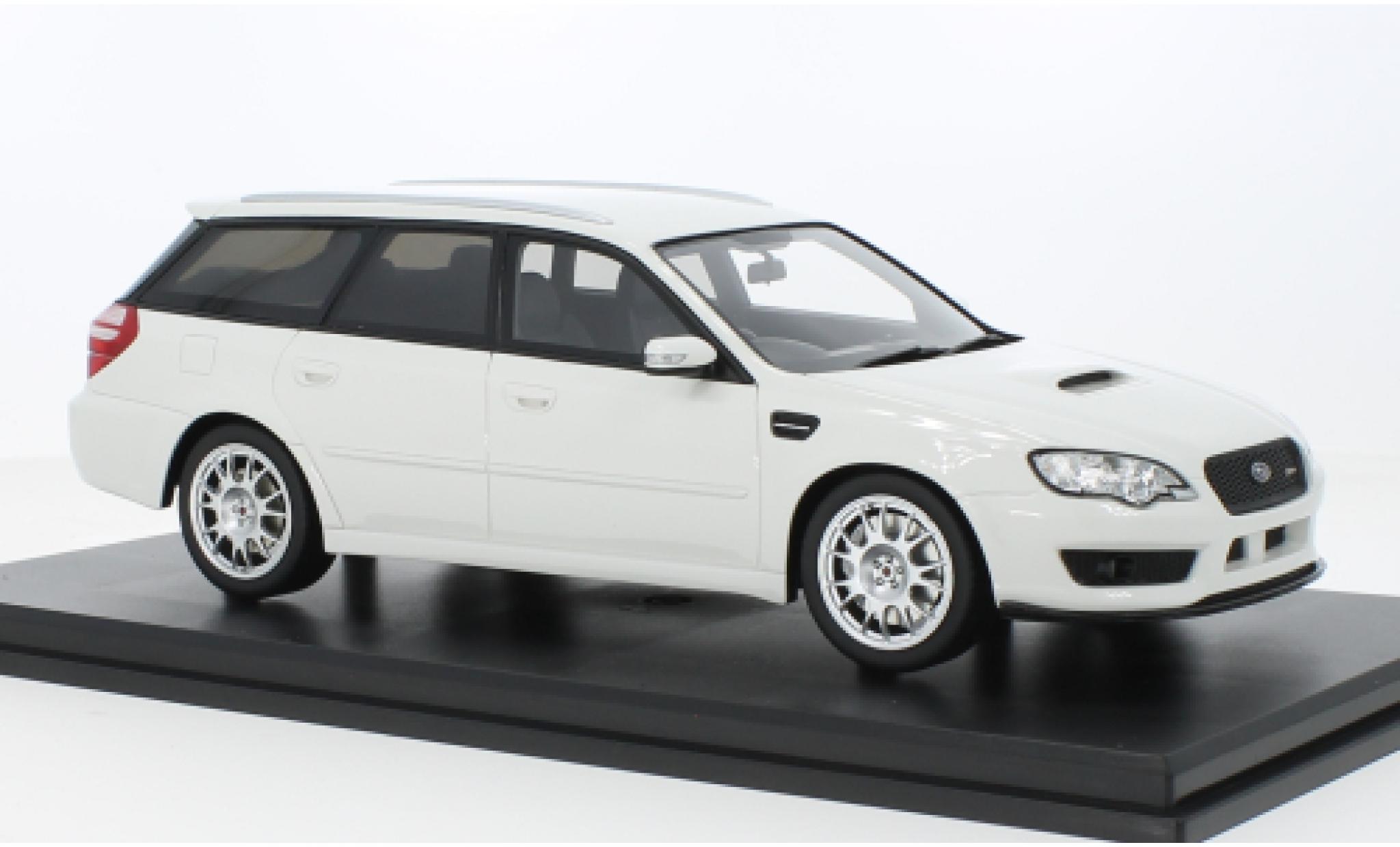 Subaru Legacy 1/18 DNA Collectibles Touring Wagon STI white 2007 diecast model cars