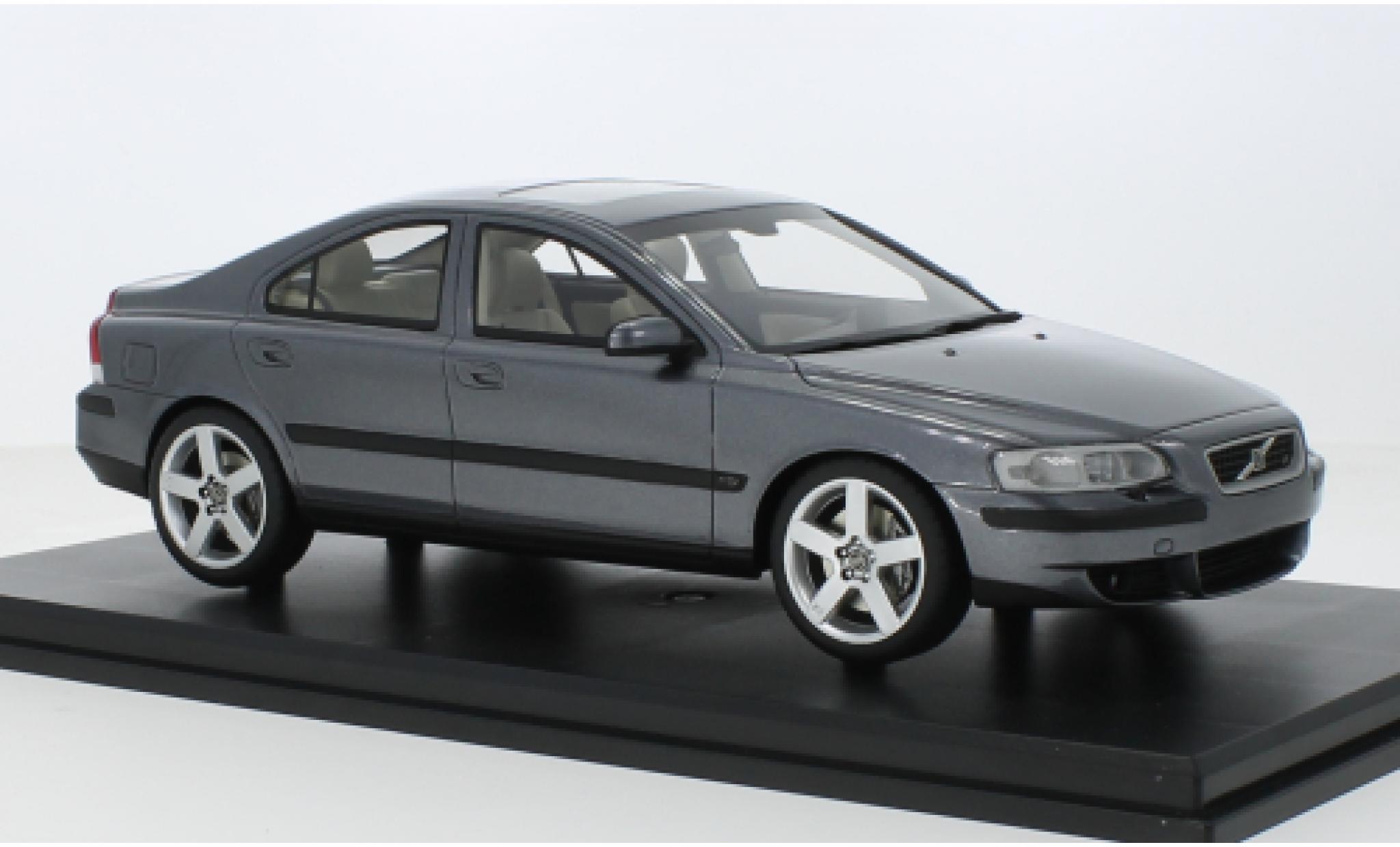Volvo S60 1/18 DNA Collectibles R metallise grey 2003 diecast model cars