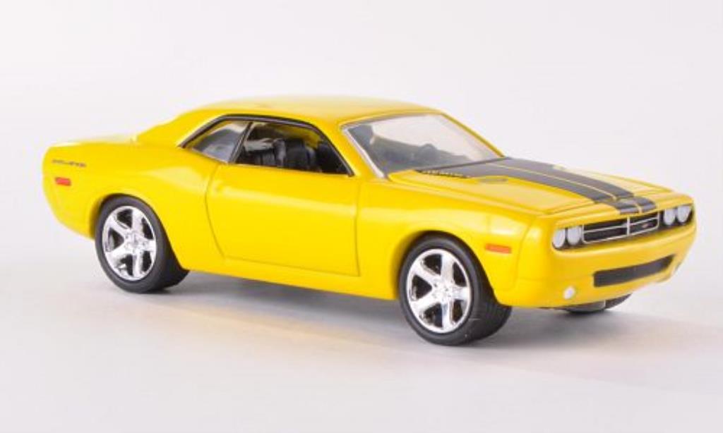 Dodge Challenger Concept 1/64 Greenlight Concept yellow/matt-black 2006 diecast model cars