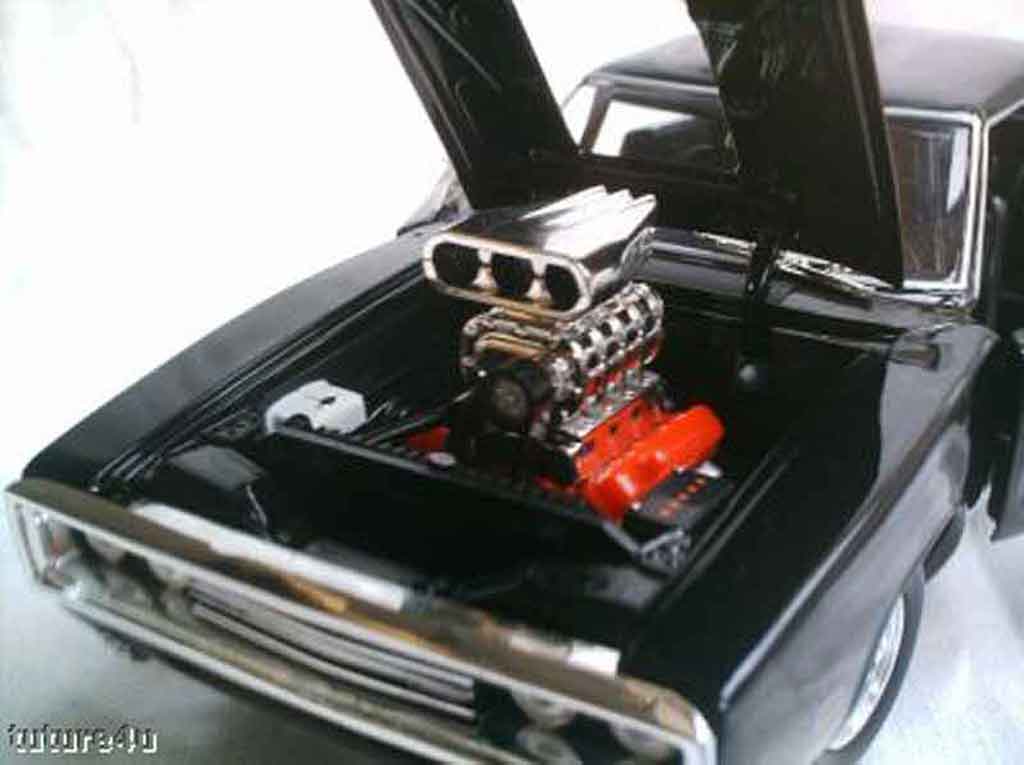Dodge Charger 1970 fast and furious 1 1/18 Ertl