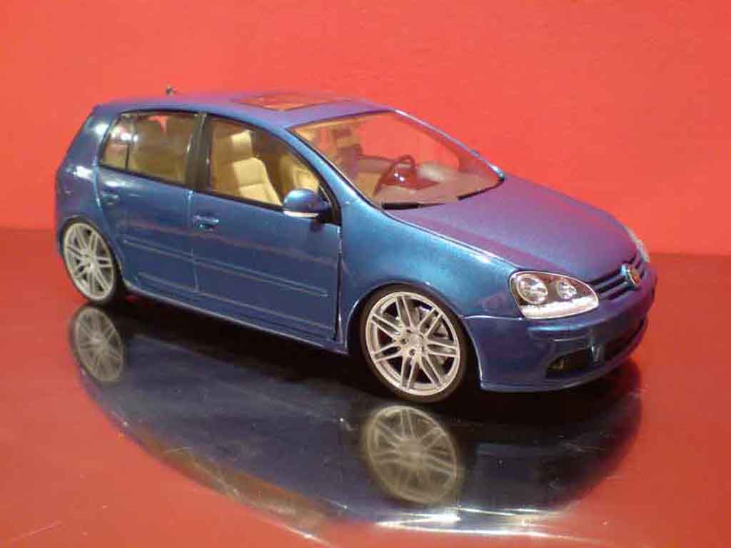 Volkswagen Golf V GTI 1/18 Burago V GTI rs5 diecast model cars