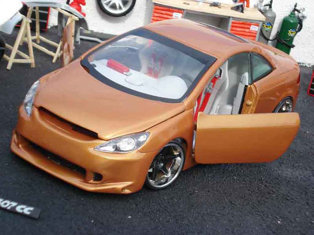 Peugeot 307 CC 1/18 Solido CC orange diecast model cars