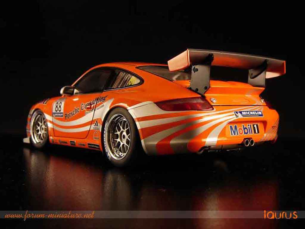 Porsche 911 GT3 CUP vip #88 1/18 Autoart