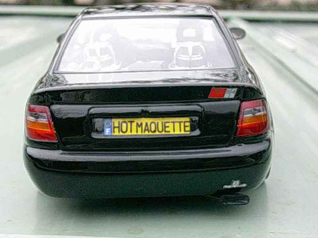 Audi A4 berline s4 black 1/18 Ut Models