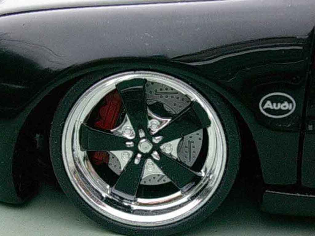 Audi A4 berline s4 black 1/18 Ut Models