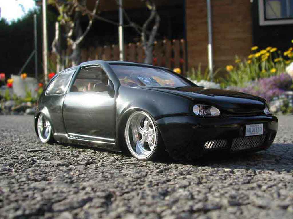 Volkswagen Golf 4 GTI 1/18 Revell 4 GTI p.i.m.p diecast model cars