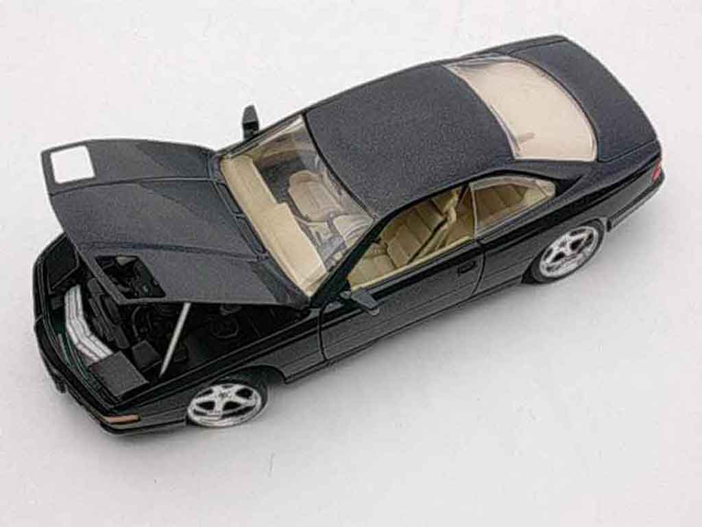 Bmw 850 ci e31 noir (z8 alpina) 1/18 Revell