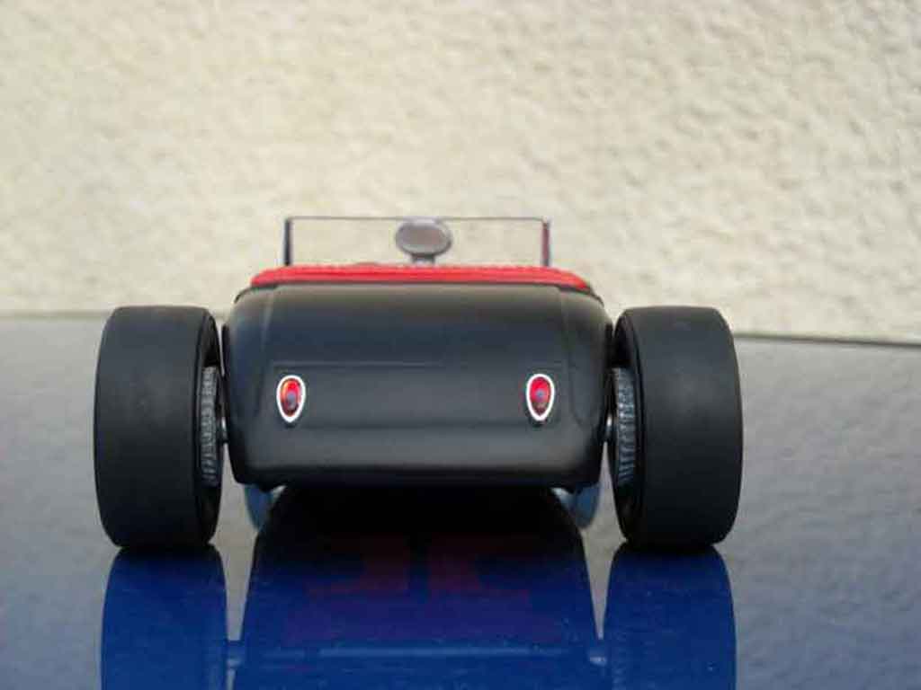 Ford 1932 Hot Rod drag noir 1/18 Ertl