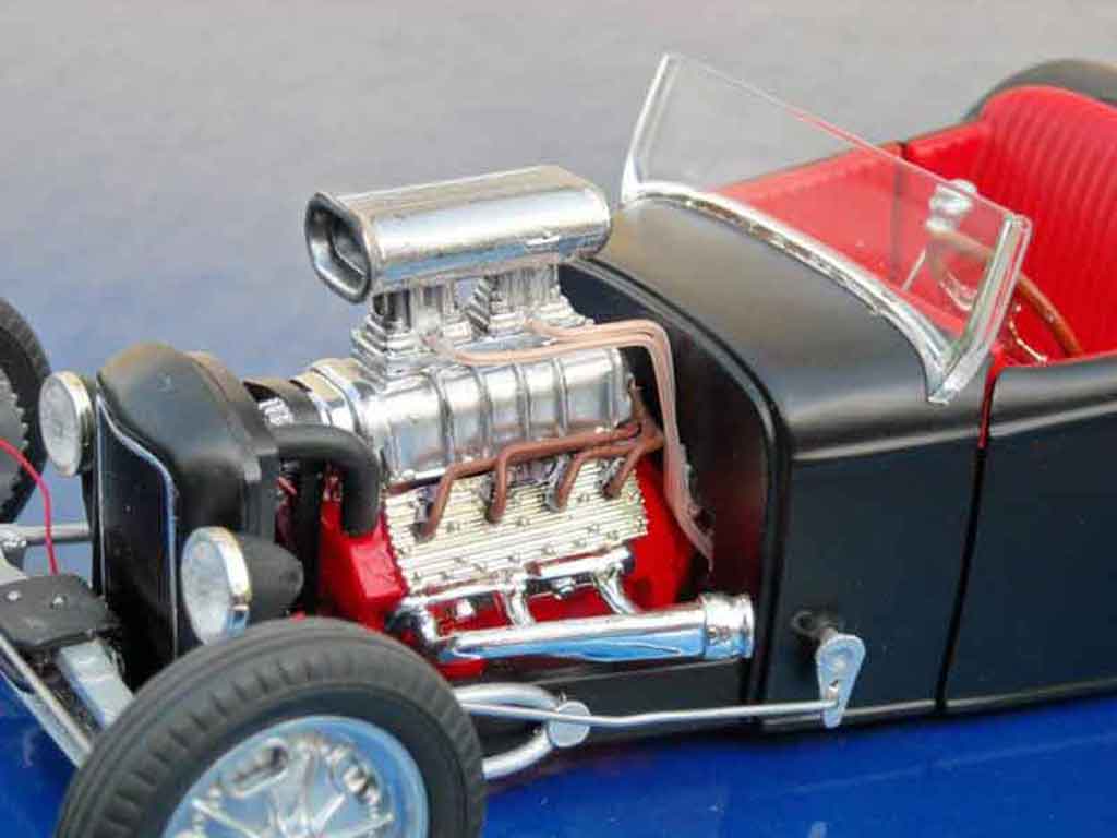 Ford 1932 Hot Rod drag noir 1/18 Ertl