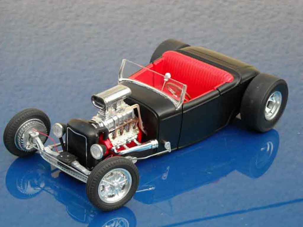 Ford 1932 Hot Rod drag noir 1/18 Ertl