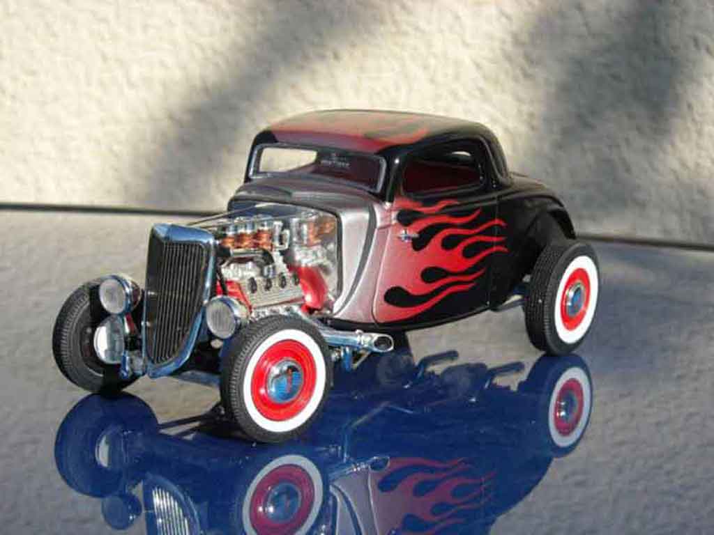 Ford 1934 1/18 Ertl hot rod noir flaming diecast model cars