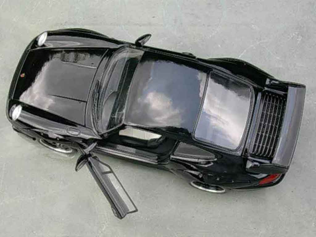 Porsche 911 GT2 black evo 1/18 Ut Models