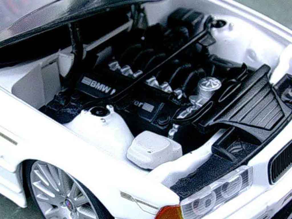 Alpina B3 berline E36 alpina b3 1/18 Ut Models