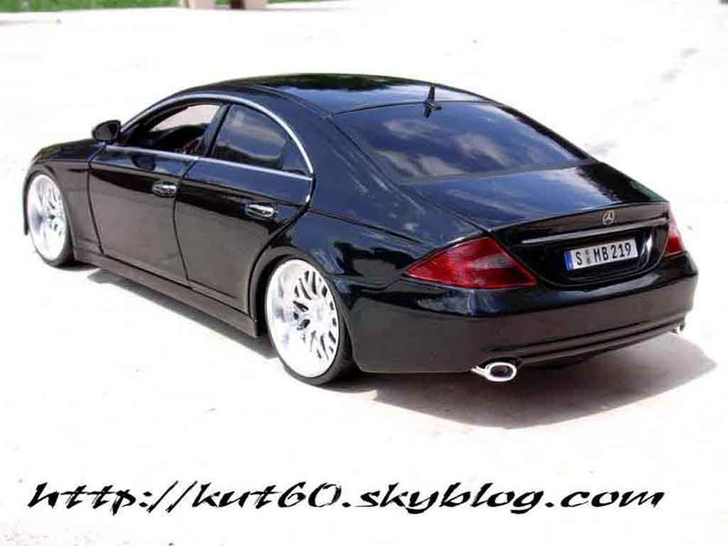 Mercedes Classe CLS Base german look 1/18 Maisto