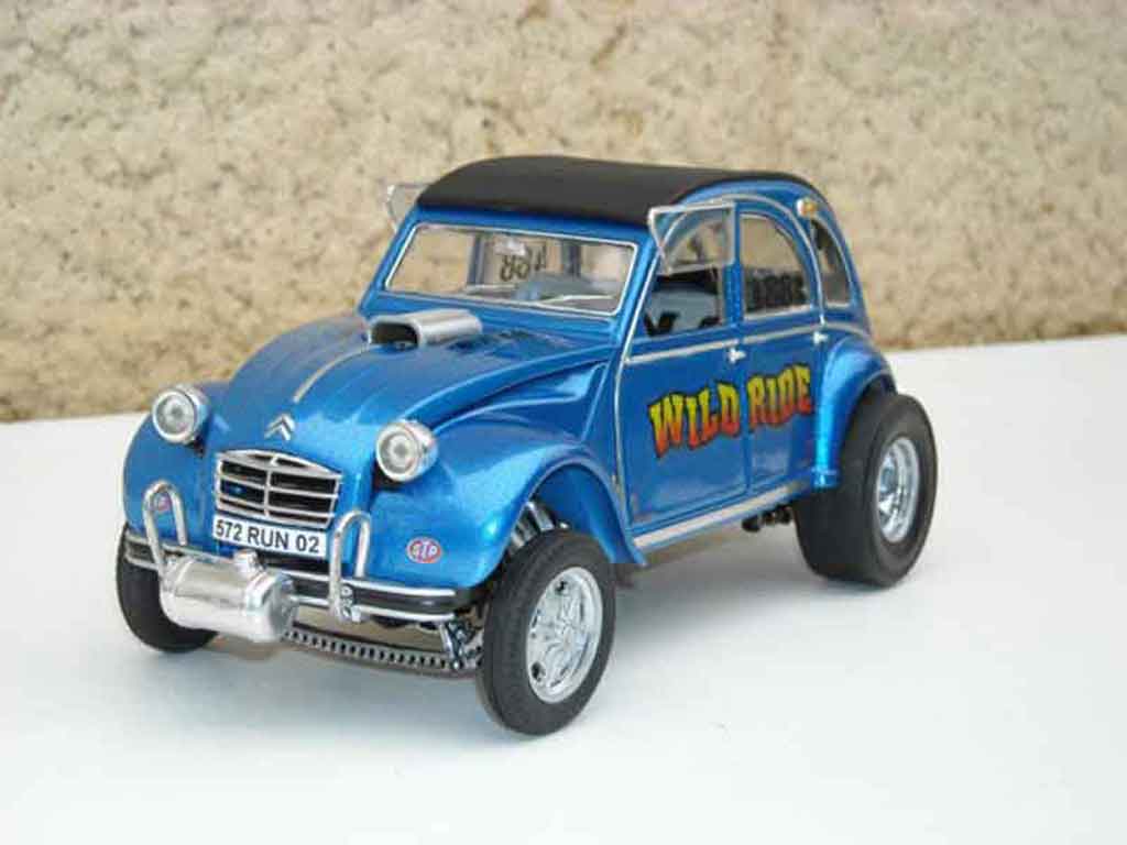 Citroen 2CV Berline gasser 1/18 Solido