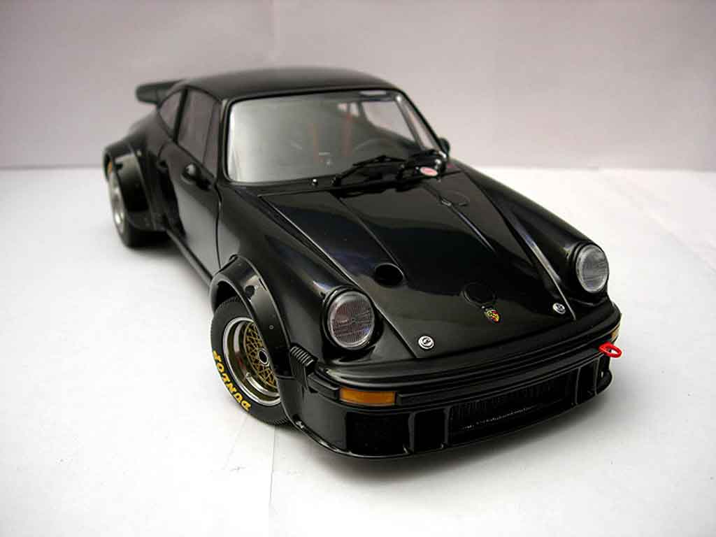 Porsche 934 RSR Turbo black 1/18 Exoto