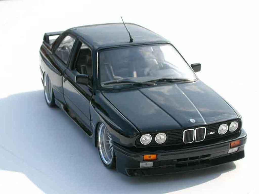 Bmw M3 coupe E30 black jantes e46 a deport 1/18 Kyosho