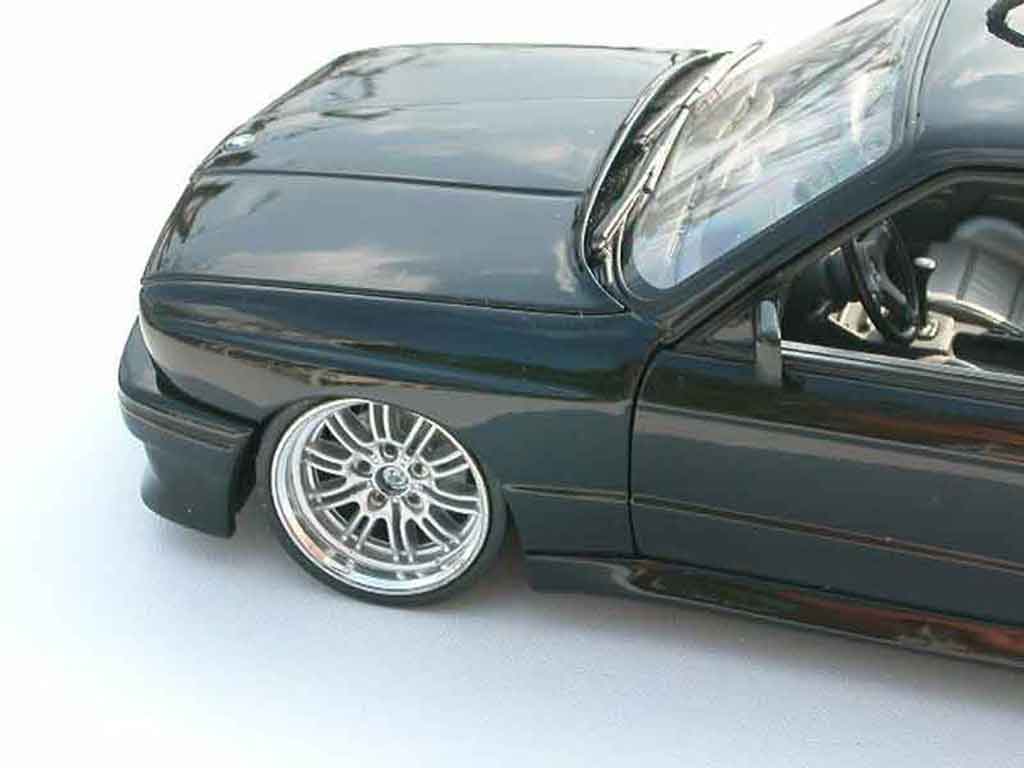 Bmw M3 coupe E30 black jantes e46 a deport 1/18 Kyosho
