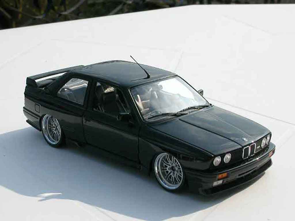 Bmw M3 coupe E30 black jantes e46 a deport 1/18 Kyosho