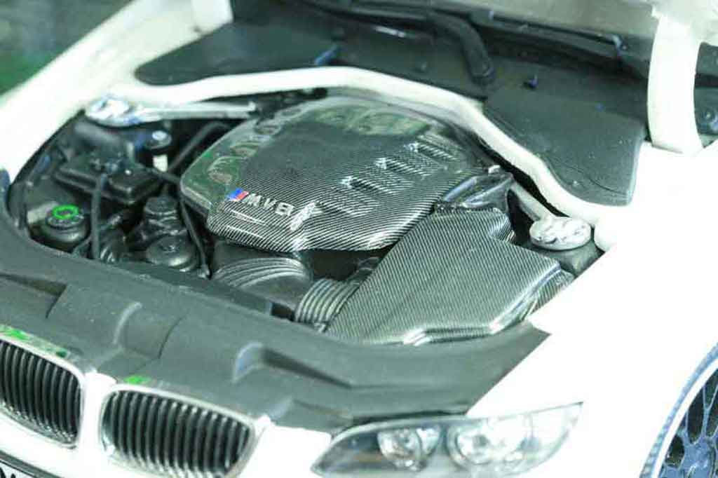 Bmw M3 coupe E92 alpine white carbone 1/18 Kyosho