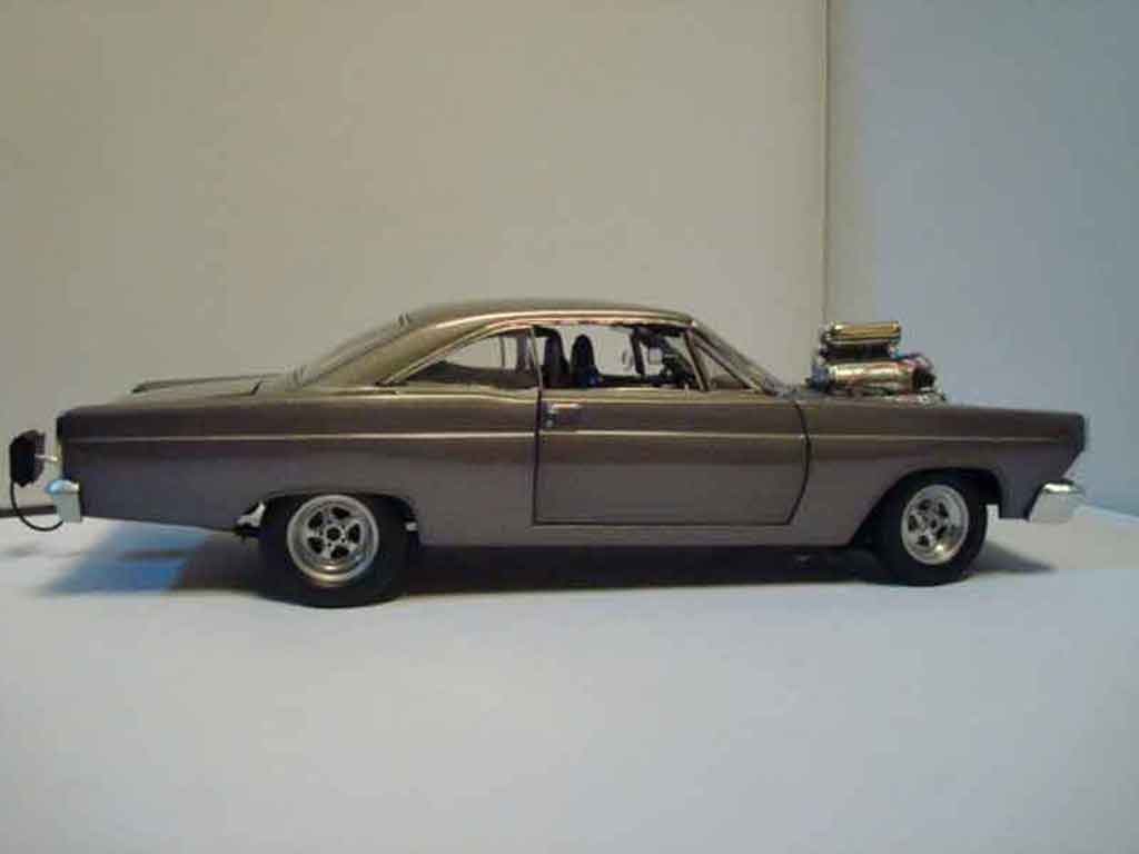 Ford Fairlane Berline 427 street machine limited edition nr 817 von 1250 1/18 GMP