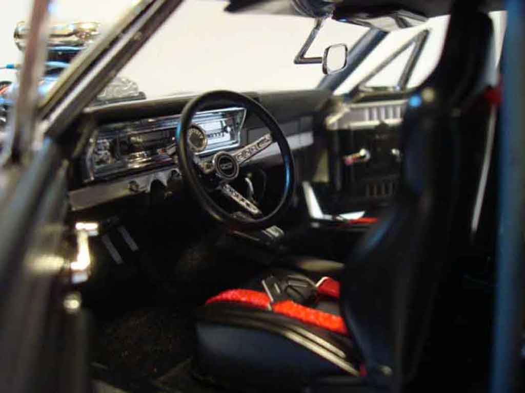Ford Fairlane Berline 427 street machine limited edition nr 817 von 1250 1/18 GMP