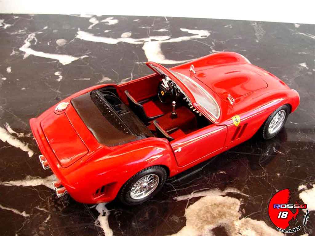 Ferrari 250 TR cabriolet red 1/18 Burago