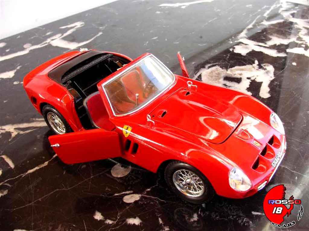 Ferrari 250 TR cabriolet red 1/18 Burago