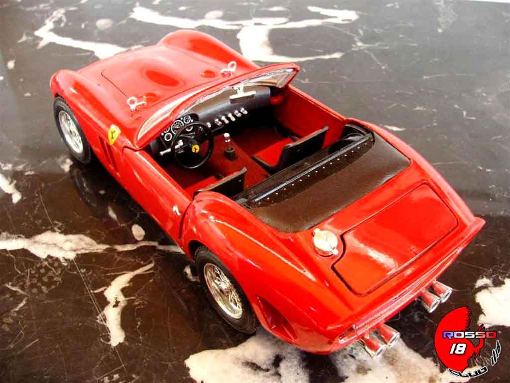 Ferrari 250 TR cabriolet red 1/18 Burago