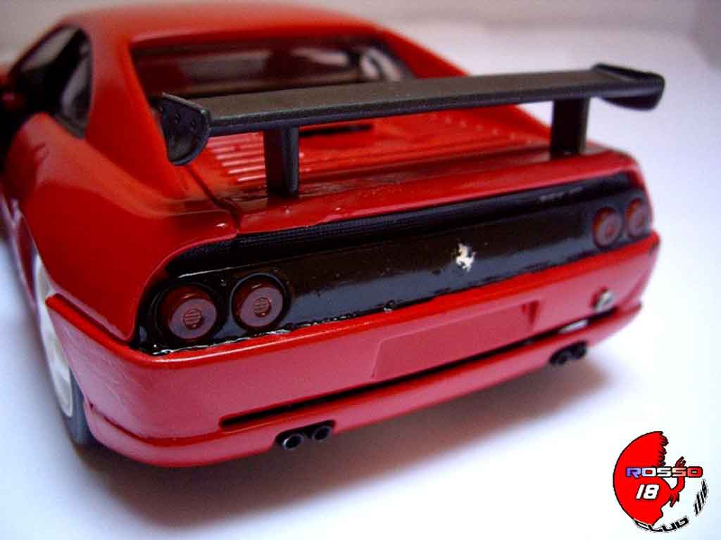 Ferrari F355 Berlinetta Saloon challenge red 1/18 Hot Wheels