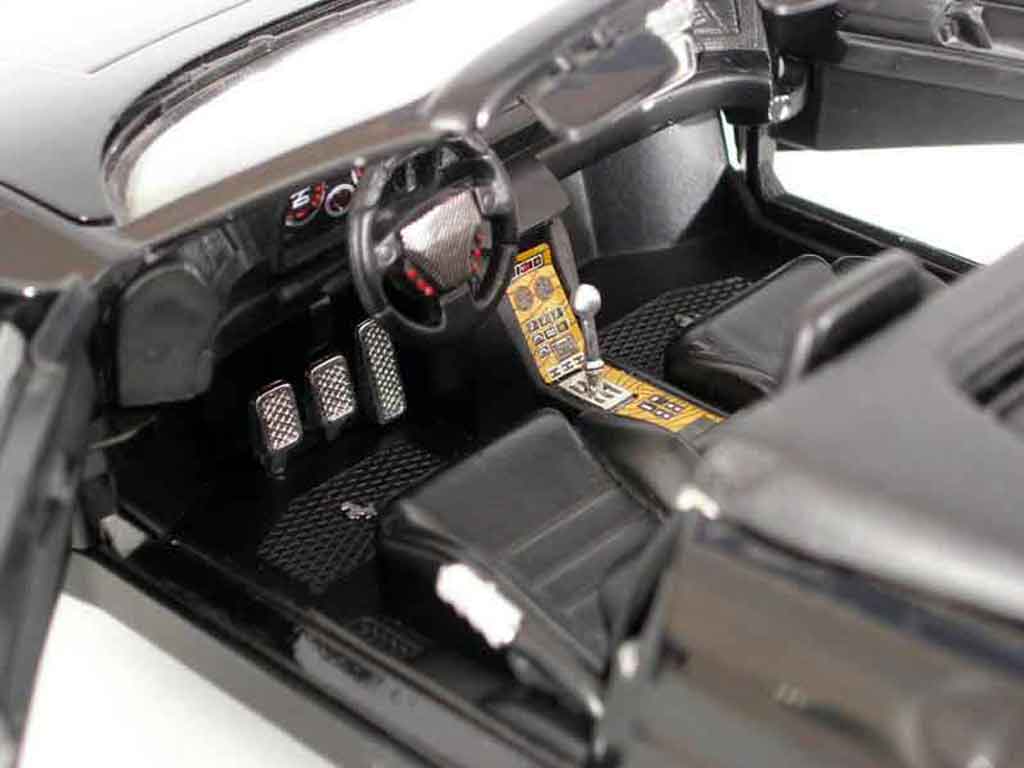 Ferrari 348 Spider tuning noir 1/18 Mira