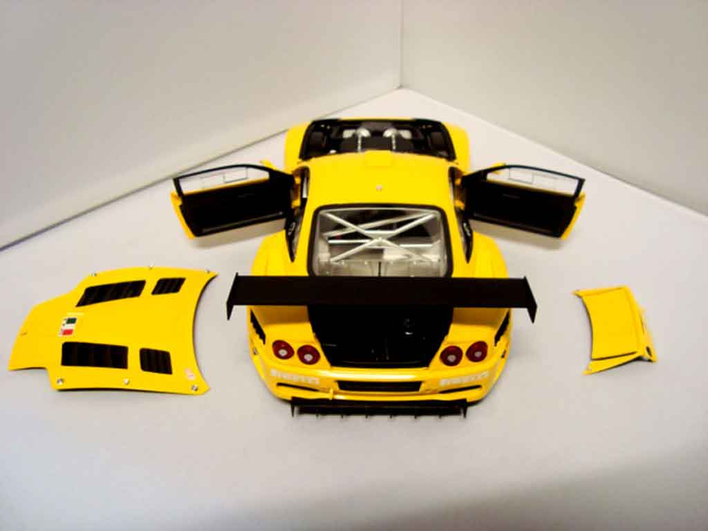 Ferrari 575 GTC evoluzione 2005 yellow 1/18 Kyosho