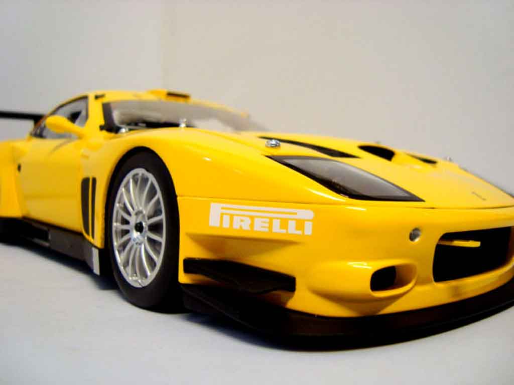 Ferrari 575 GTC evoluzione 2005 yellow 1/18 Kyosho