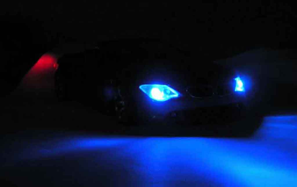 Bmw 645 Cabriolet E64 ci tuning 1/18 Welly