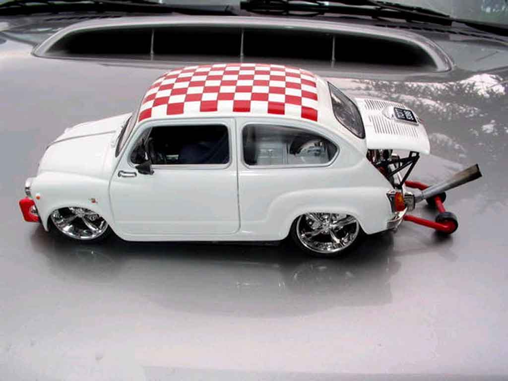 Fiat 850 1/18 Solido moteur vw diecast model cars