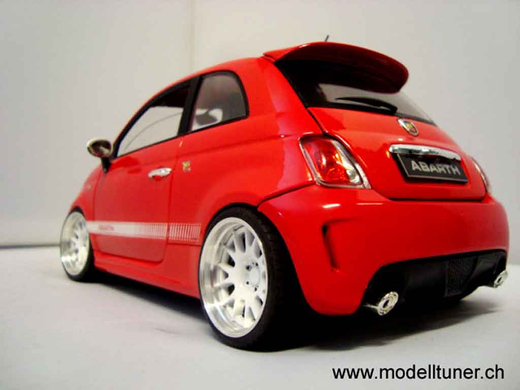 Fiat 500 Abarth red 2007 1/18 Mondo Motors